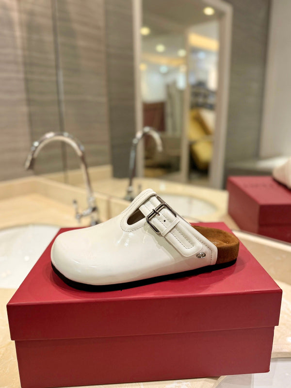 VL Fussfriend White Patent Calfskin Leather Sabot