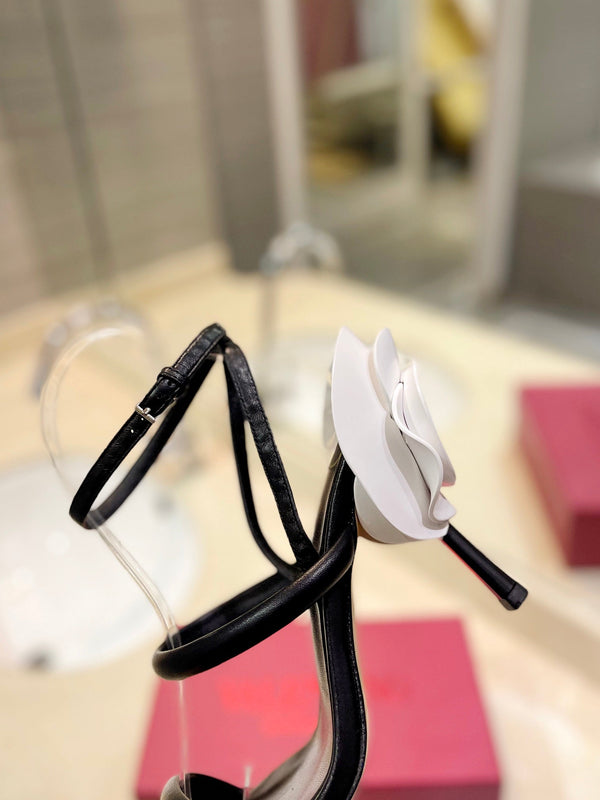 VLTN 26s Atelier Rose Sandals Black White Leather 985378
