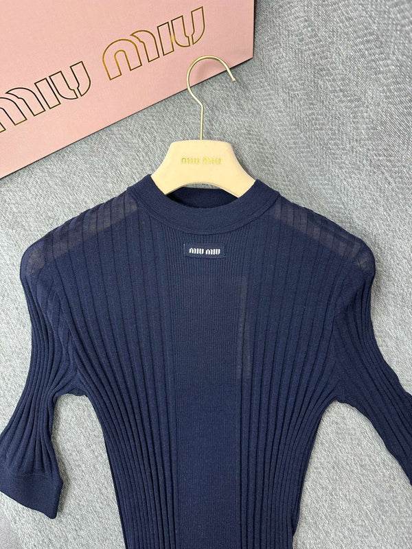 Miu Short-sleeved T-shirt Navy Blue Wool 345306