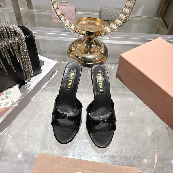 Miu Mules With Buckle Black Patent Leather 751336