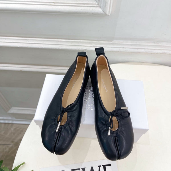 MM 26s Tabi Ballet Flats Black Lambskin 947488