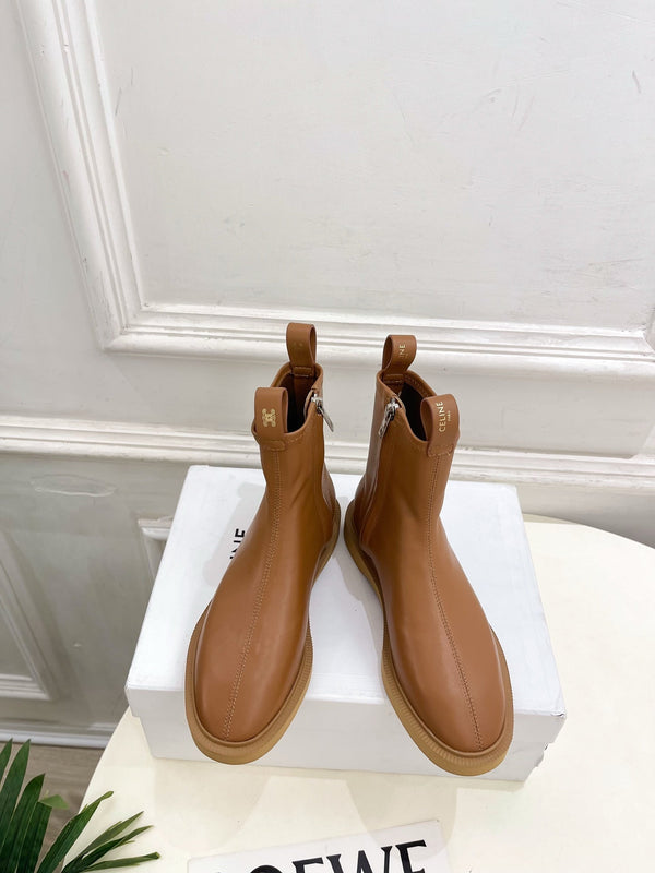 CE 26s Flow Zipped Ankle Boots Camel Leather 947594