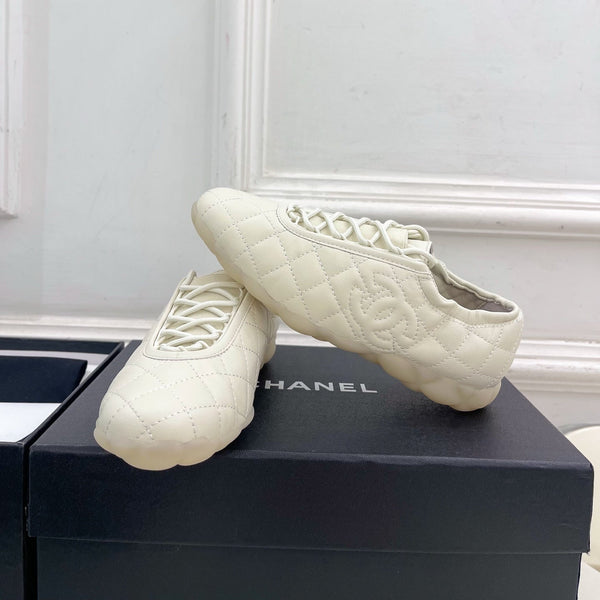 CC 26s Sneakers Cream Quilted Lambskin 946989