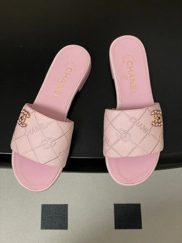 CC 26s Flat Sandals Pink Canvas Sheepskin Double C 649509