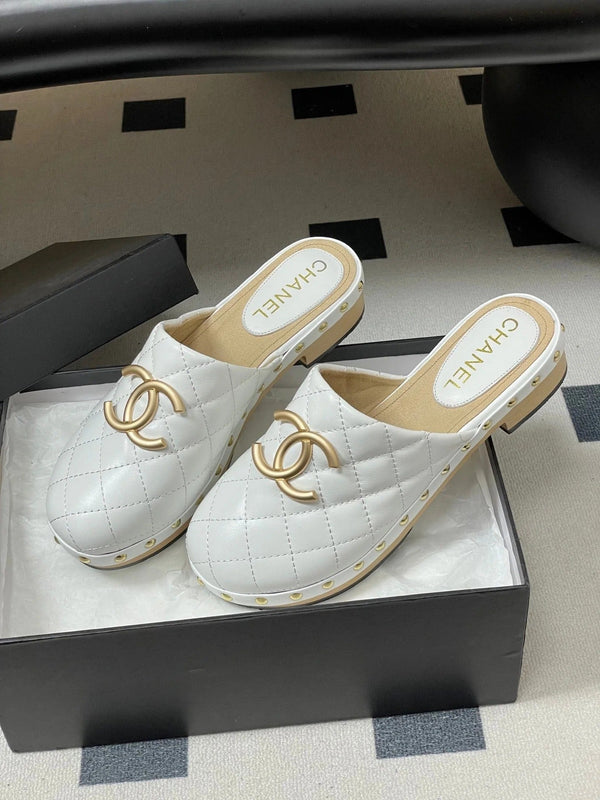 CC 26s Flat Mule White Beige Cowhide 649403