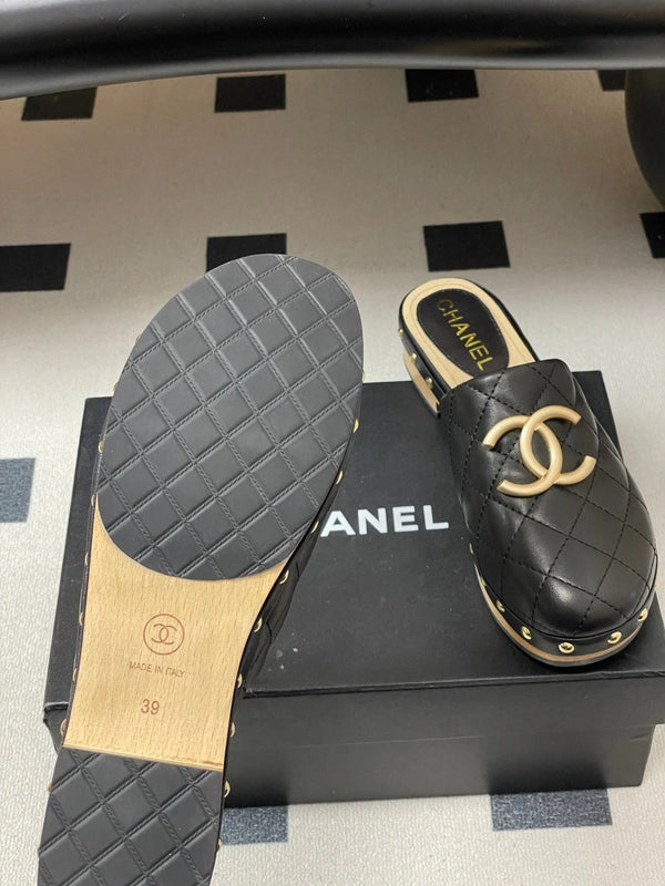 CC 26s Flat Mule Black Beige Cowhide 649404