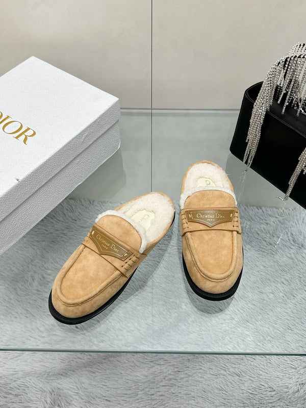 CD 26s Boy Mule Tan Suede 966804
