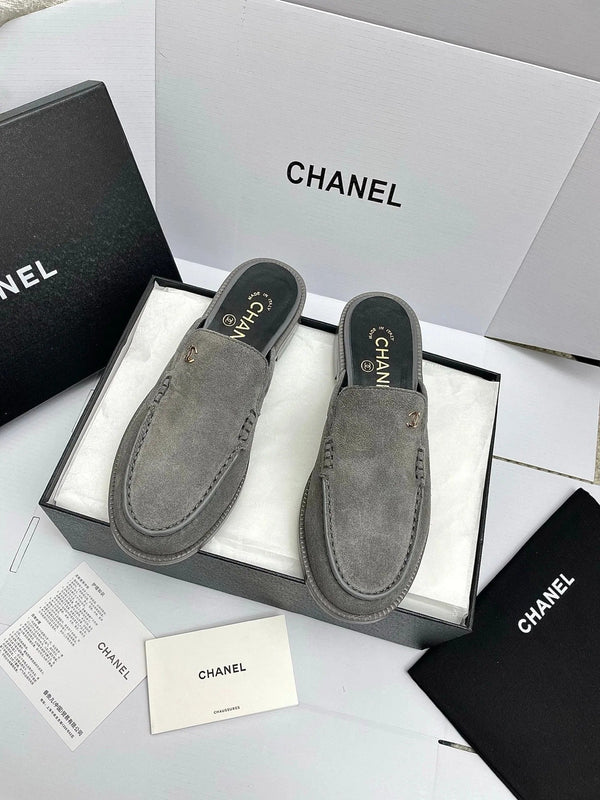 CC 26s Double C Mule Gray Suede 645304