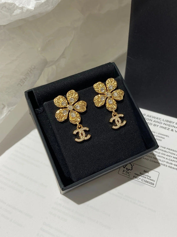 CC Vintage Flower Gold Diamond Earrings