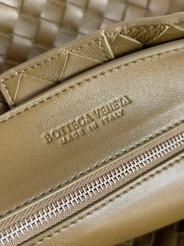 Bottega Veneta 2026 Andiamo Bag 42cm Muddy Brown Nappa Leather