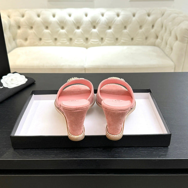 CC 2026 Wedge Sandals 65 Pink Suede 667768