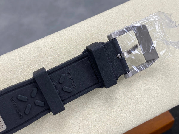 IWC Ingenieur 40 Black Dial Black Case