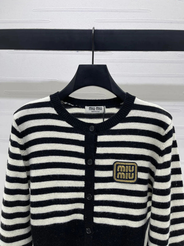 MIUMIU CARDIGAN STYLE 458