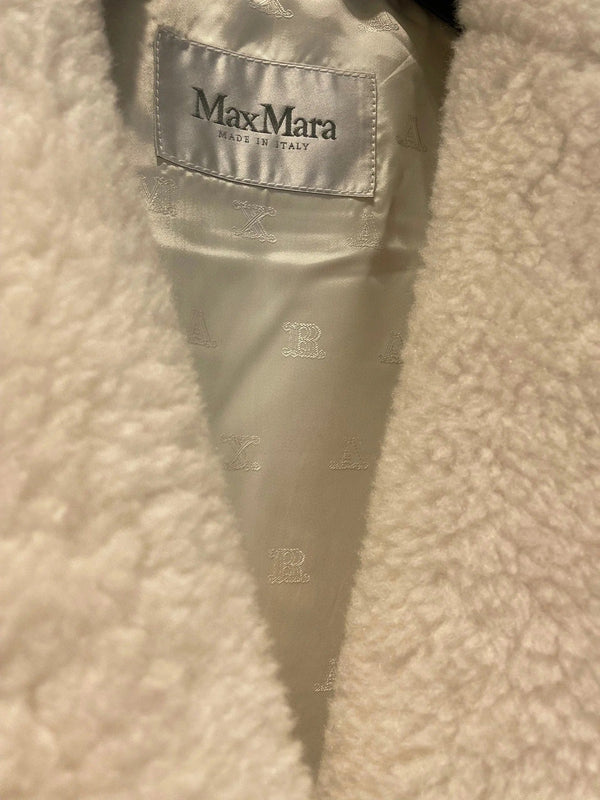 MAX MARA 25S SLEEVELESS TEDDY VEST 00550
