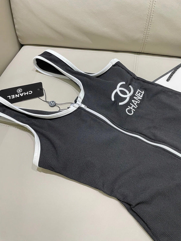 CC BIKINI SWIMSUIT SET IN BLACK AND WHITE TRIM 604255