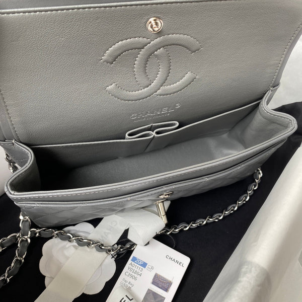 Medium Classic Flap Bag 23cm Grey Lambskin Silver Hardware