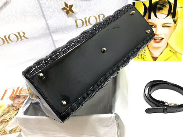 medium lady 32 black patent calfskin